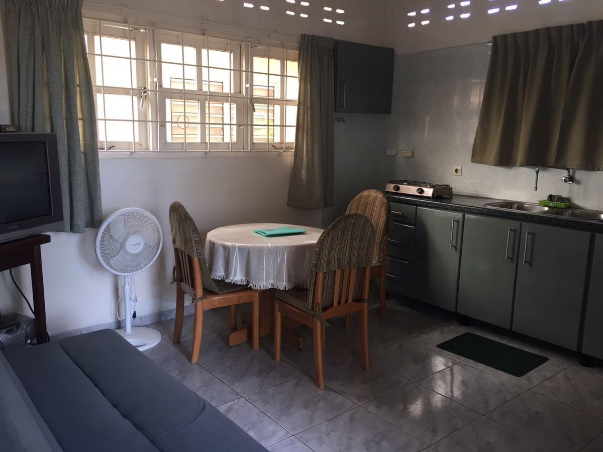 Landsboerderij Chalet Anna'S Pavalesto מראה חיצוני תמונה